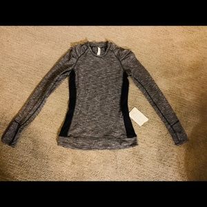 Lululemon long sleeve size 4